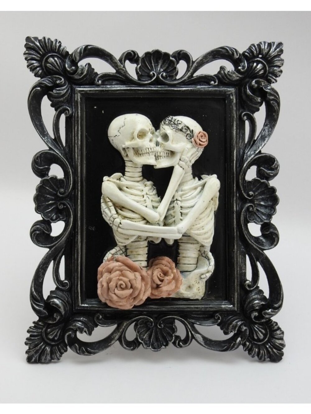 Halloween Skeleton Couple Kissing Gothic Picture Frame Figural Decor 10" Black